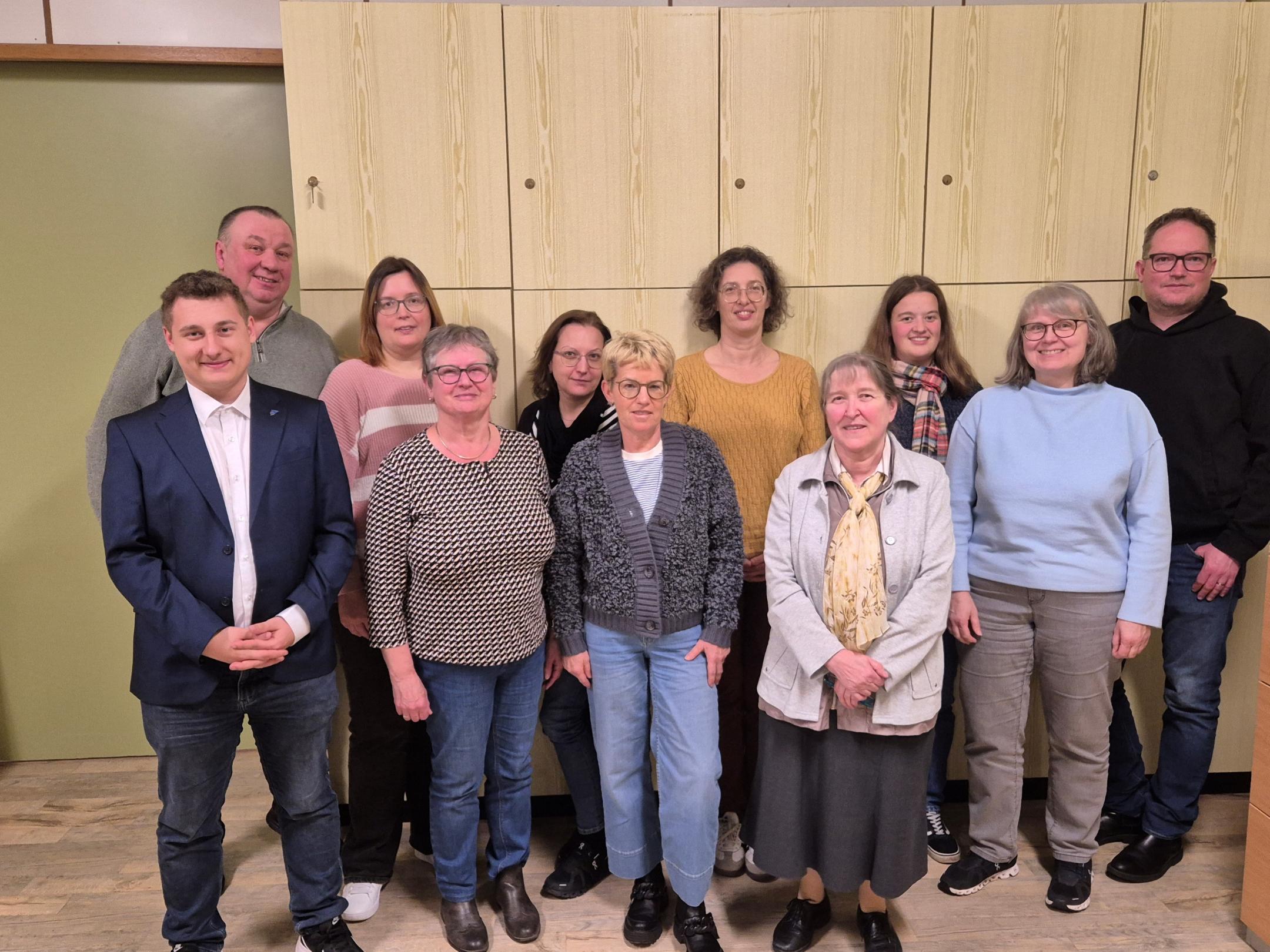 hintere Reihe (v.l.n.r.): Elmar Sesterhenn, Denise Schmitt, Melanie Wagner, Jutta Schnitzler, Franziska Krämer, Eric Schweitzer; vordere Reihe (v.l.n.r.): Timo Politz, Martha Laux, Sonja Berenz, Hiltrud Weiler, Birgit Gilles (es fehlt auf dem Bild: Tobit Hermes)